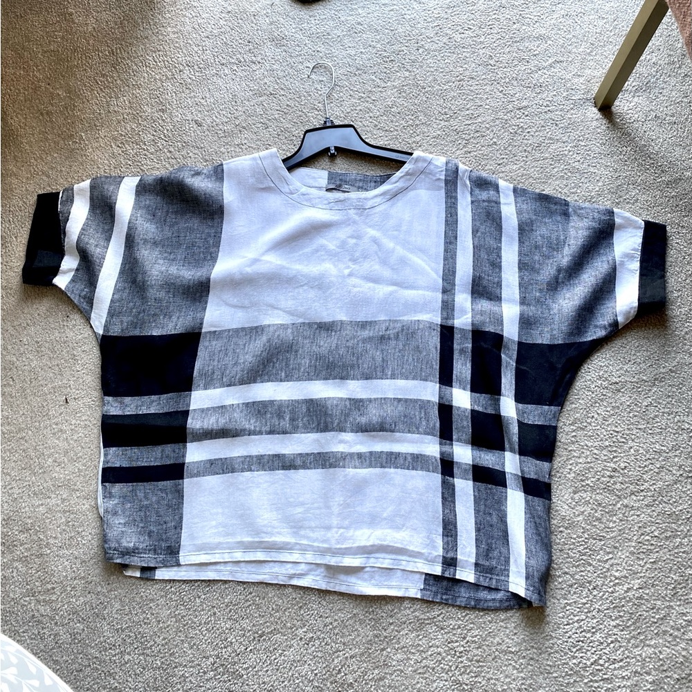Linen top, with Gigantic Black & White Plaid